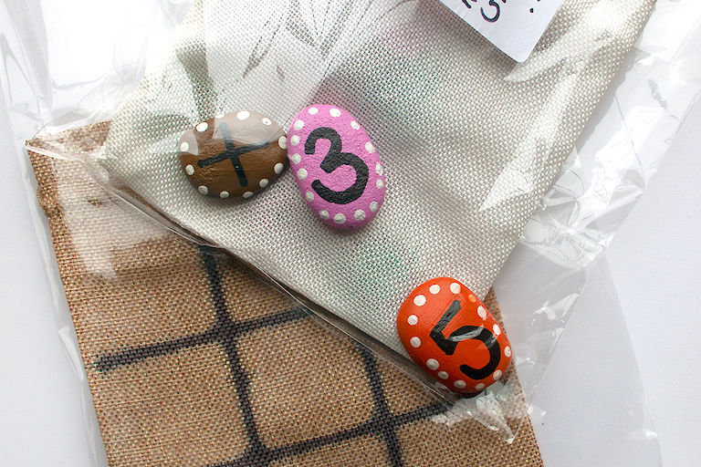 Number Stones & Tic Tak Toe Bag (AM002 & AM010) both are £5.00 each