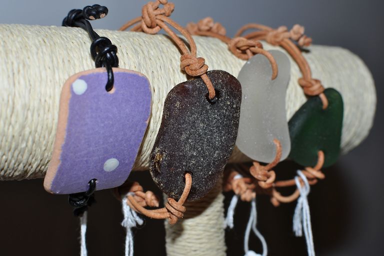 Large Leather Sea Glass Bracelet (DW022) £17.00 each