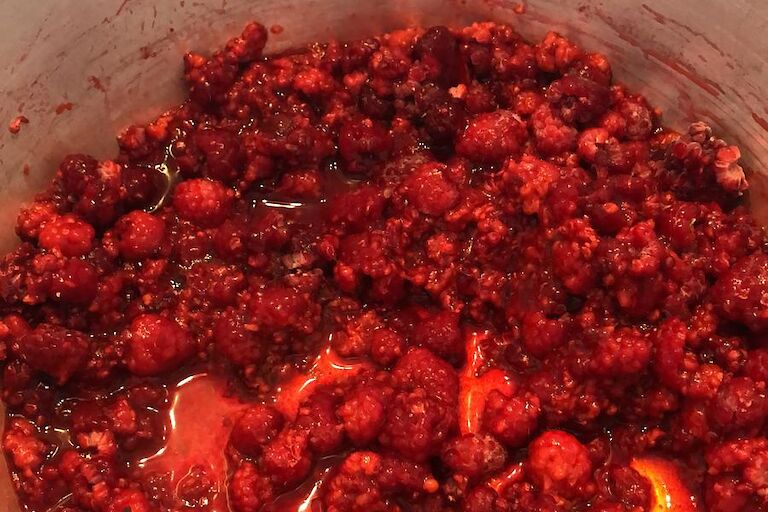 Raspberry jam making